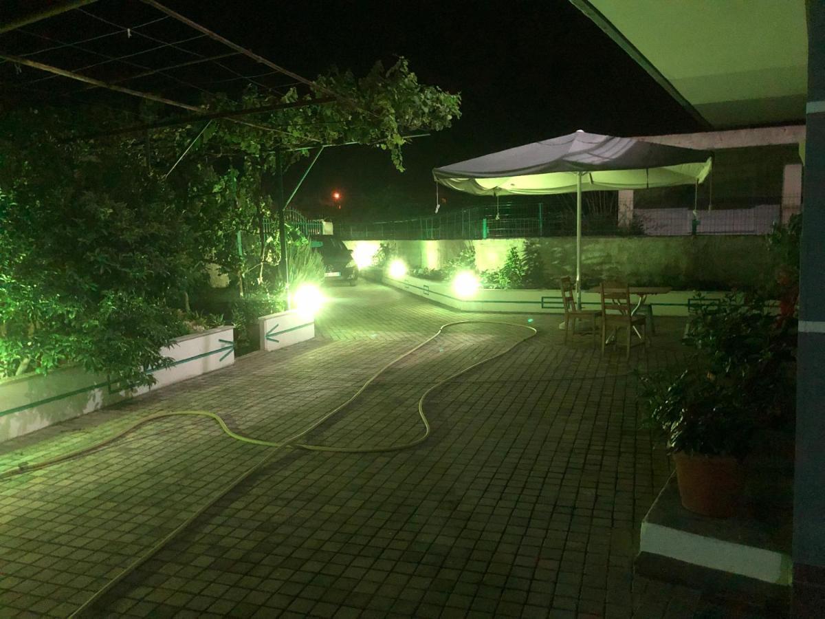 Vila Demo Vlorë Exteriör bild